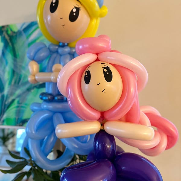Balloon bouquet arrangement